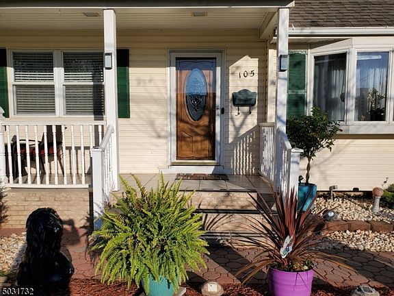 3rd image of 105 S 21st Ave