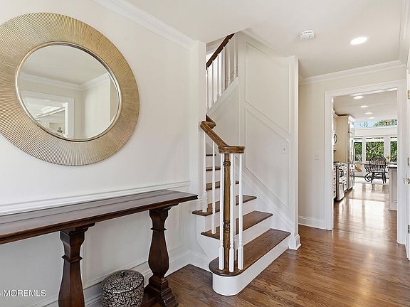 5th image of 20 Rivers Edge Drive