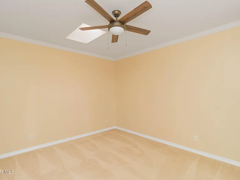 4744 Excalibur Dr — Photo 40