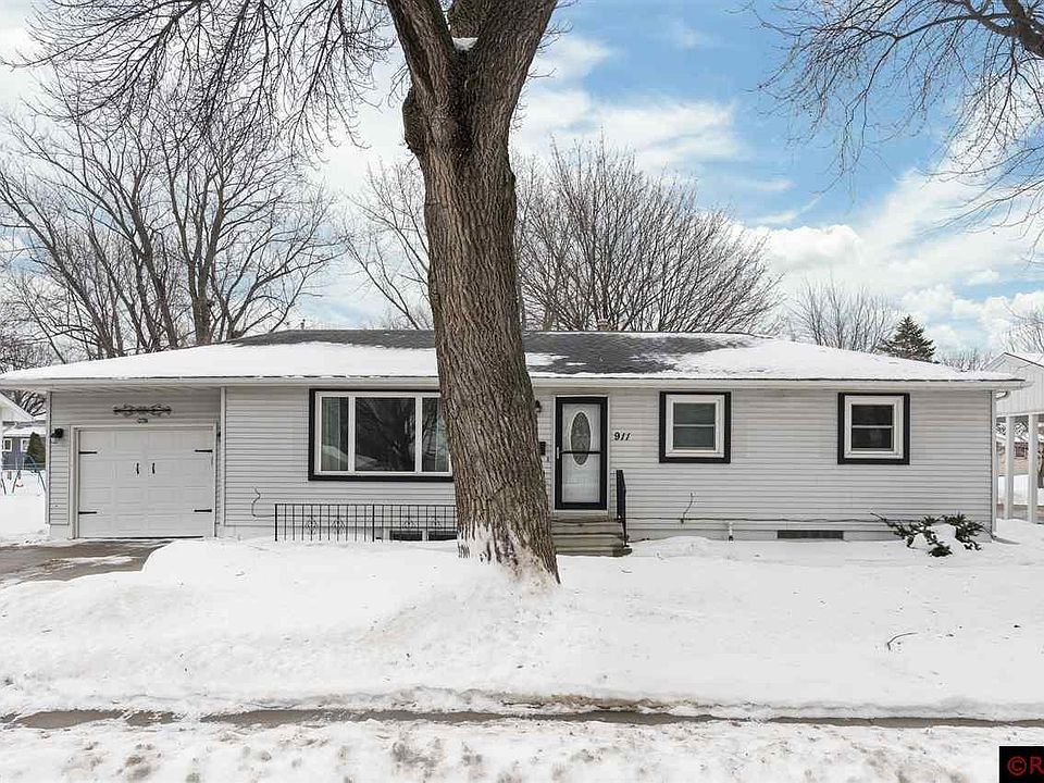 911 Pfau St, Mankato, MN 56001 Zillow