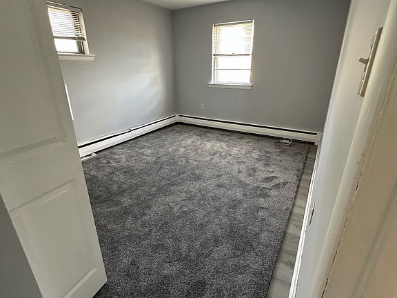 5th image of 3720 Berry Ave Floor 2
