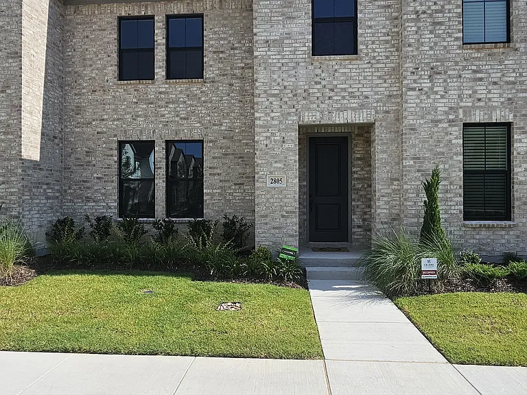 2805 Chisos Red Rd — Photo 1