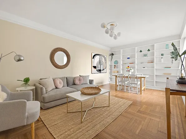 415 Ocean Pkwy APT 4F, Brooklyn, NY 11218