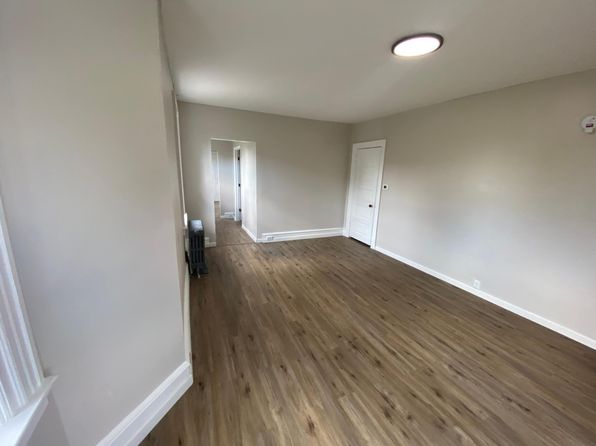 756 Woodland Ter APT 3