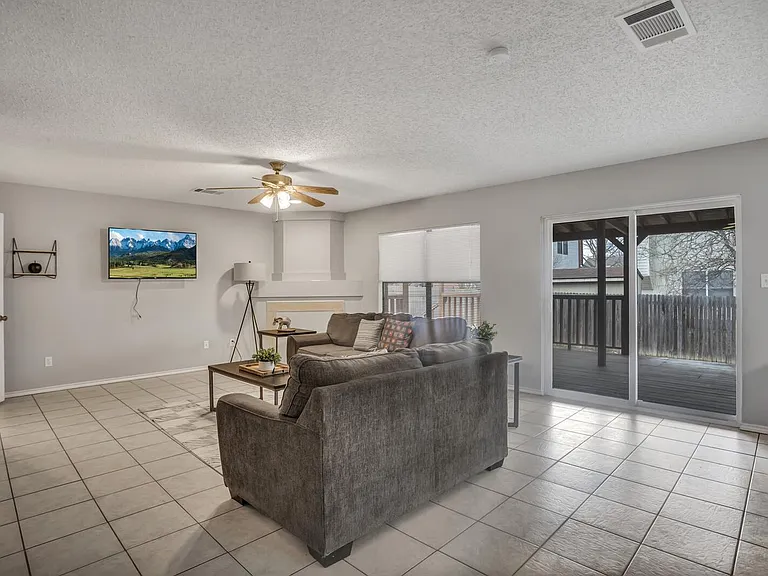 7900 Bramble Bush Dr — Photo 2