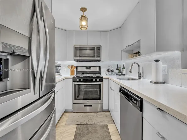 730 Pennsylvania Ave APT 512, Miami Beach, FL 33139