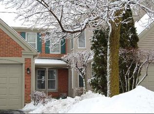 273 Doral Ct, Elk Grove Village, IL 60007