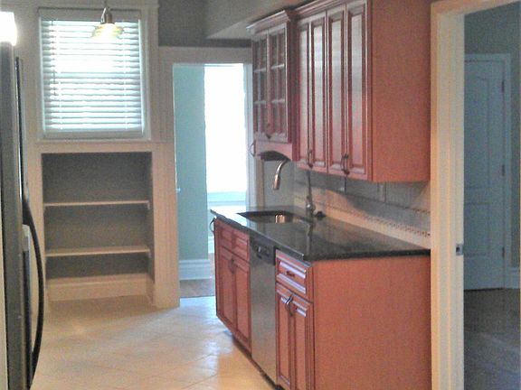 5th image of 4947 Laclede Ave APT 1W