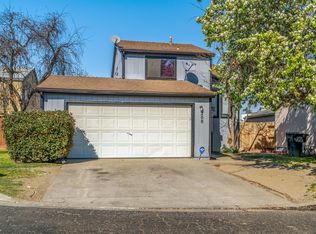 208 E Elowin Ct, Visalia, CA