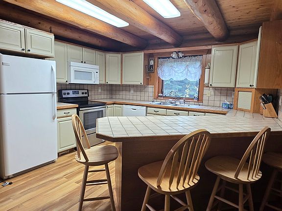 3rd image of 1700 W Thomas Loop Clearwater #2