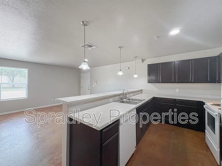 255 E 5th Ave #211 — Photo 4