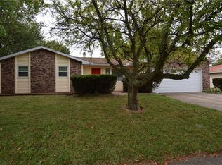 3293 Bluebird Dr, Decatur, IL 62526