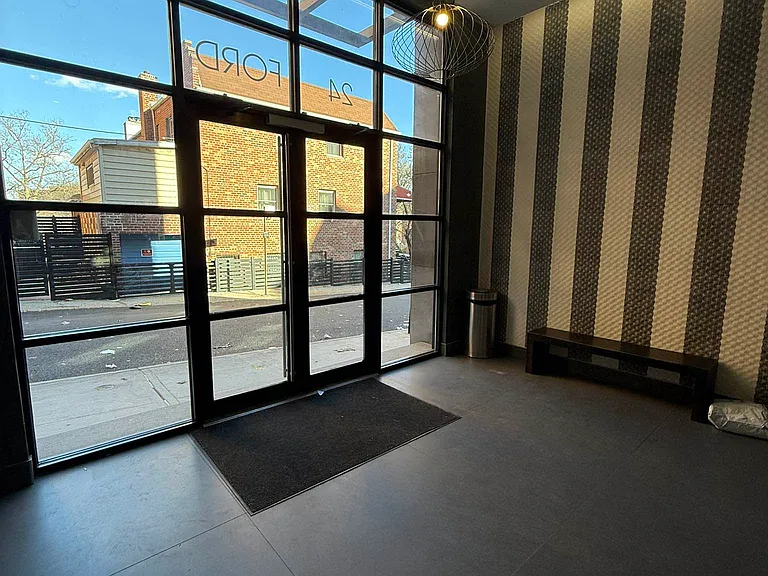 12 Ford St #6A — Photo 23