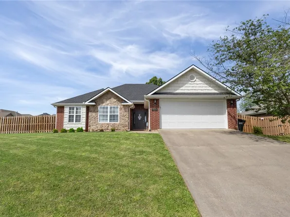 3514 Sweetgum Ln, Springdale, AR 72764