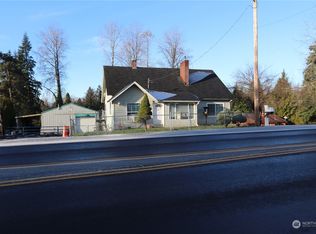 3525 Columbia Heights Rd, Longview, WA 98632