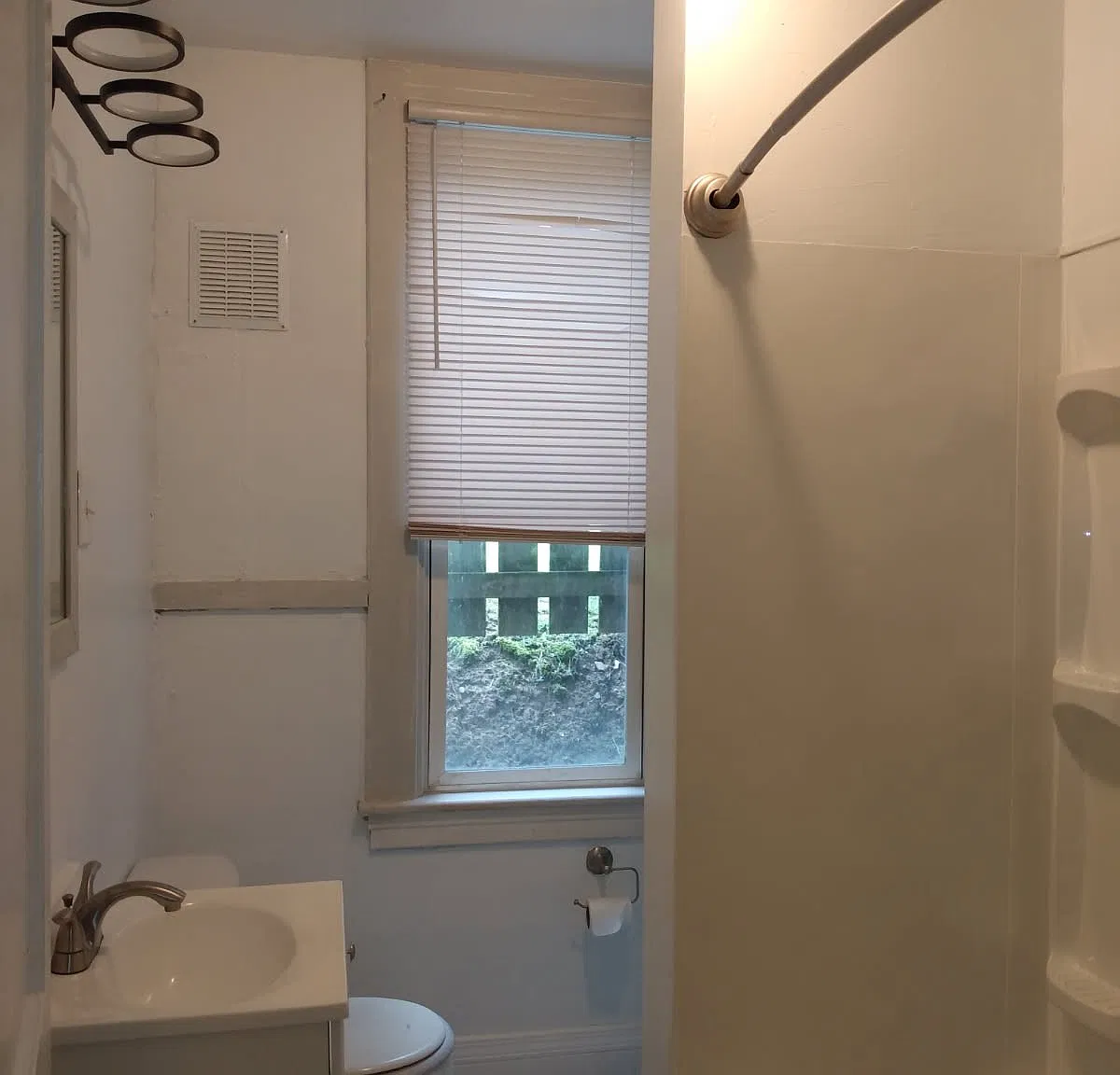 2 bed, 920 sqft, $850 — Photo 4