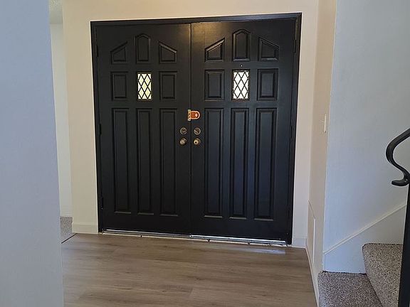 4th image of 571 Marigold Dr
