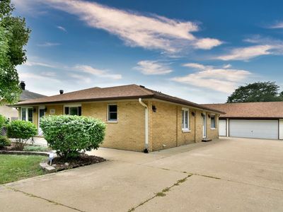 7714 Linden Ave, Darien, IL, 60561