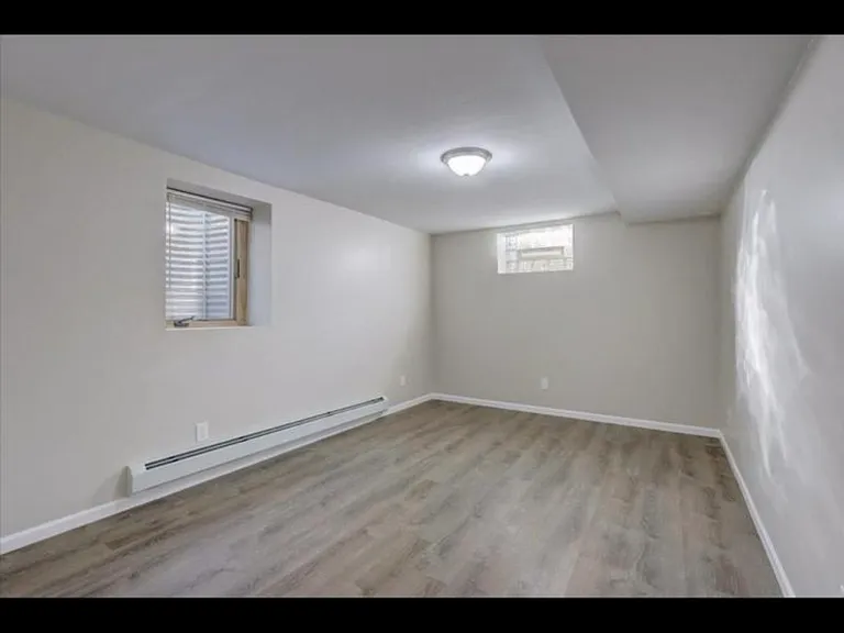 4253 James Ave N #3 — Photo 8