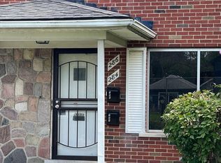 284 Alter Rd, Detroit, MI 48215