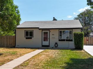 980 Nile St, Aurora, CO 80010