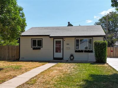 980 Nile Street, Aurora, CO, 80010