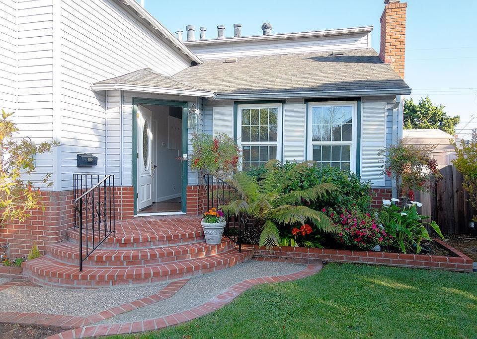 1st image of 870 W Grant Pl