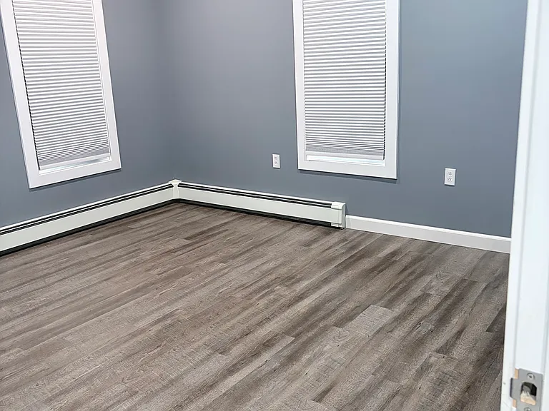 455 Stanley St #1 — Photo 4