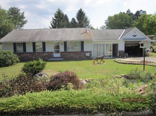 46 N Hice St, Belington, WV