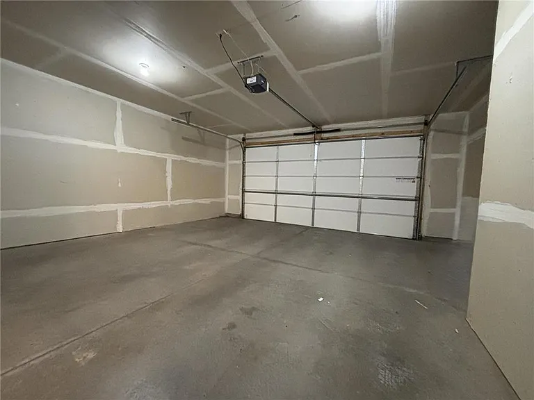 1475 Quail Run — Photo 12
