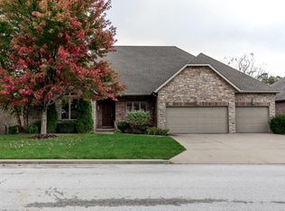 6456 S Meadowview Ave, Ozark, MO 65721