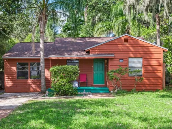 8006 N Temple Pl, Tampa, FL 33617