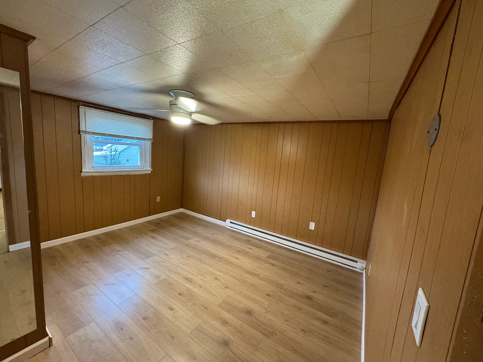 3 bed, 1400 sqft, $1,000 — Photo 3