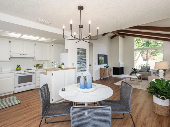 1120 Rosa Del Rio Way, Sacramento, CA 95822