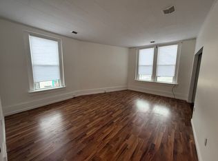 Main St 101, 103, 105 N, Brooklyn, MI 49230