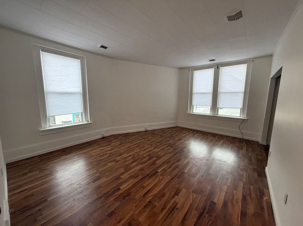 101-103 N Main St #105