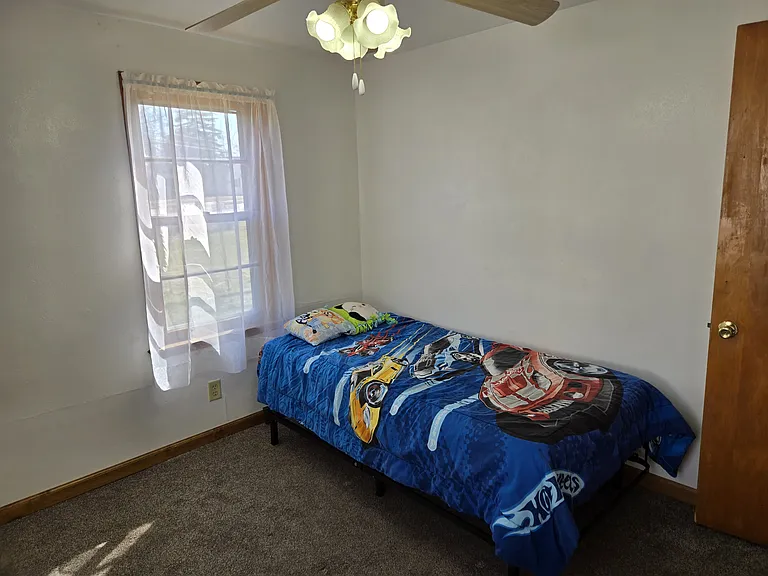 109 Irene St — Photo 5