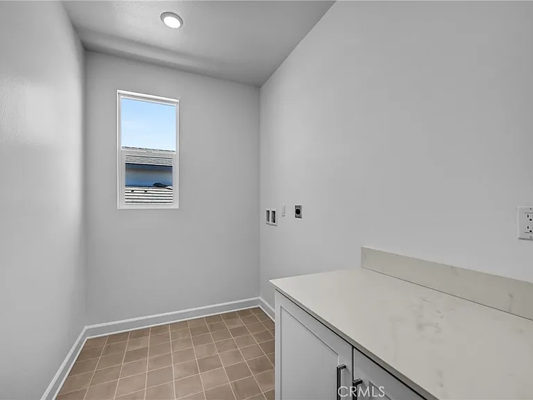 5538 Alethea Way — Photo 18
