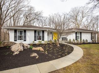 8 Evans Pl, Armonk, NY 10504