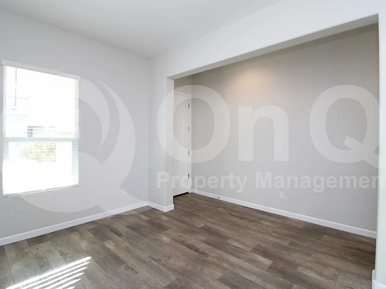2042 E Dry Wood Rd — Photo 9