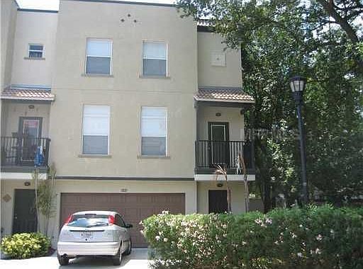 1st image of 3221 Marcellus Cir