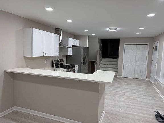 5th image of 621 Artwood Dr