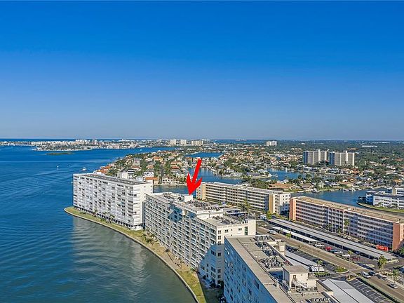 2nd image of 6020 SHORE BOULEVARD S #712