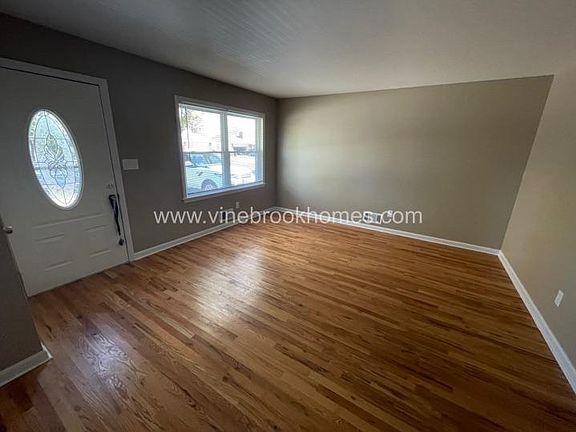 4th image of 5012 Osage Ave
