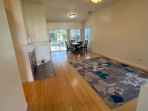 5th image of 821 Atlantic Dr