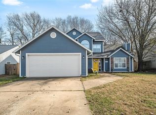 1770 N Hunters Rdg, Fayetteville, AR 72701