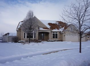 966 Brandon Ct, North Aurora, IL 60542