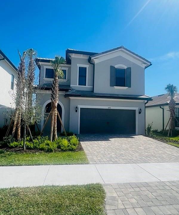1st image of 4470 Waterside Dr