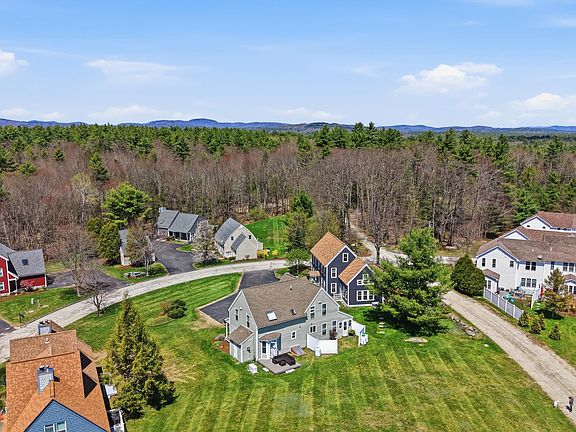 4th image of 14 West Ridge Drive #A
