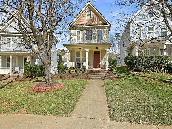 2nd image of 4418 Crystal Breeze St